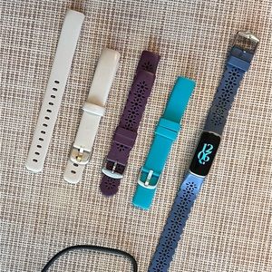 Fitbit Luxe Fitness & Wellness Tracker
